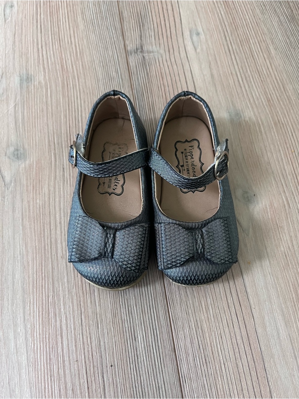 Pipperdoodles Bow Shoes (Size 23 - US size 6)